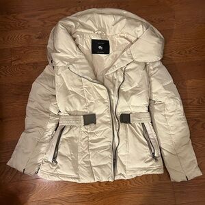Women's Zara Beige Jacket with large puffy collar and slanted zipper size small